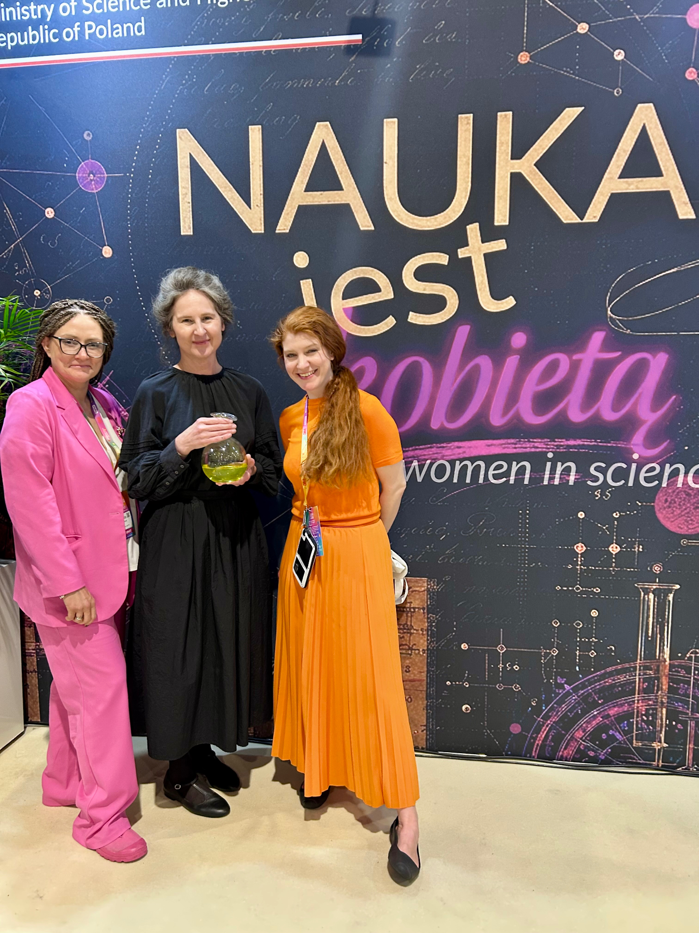 Założycielki fundacji podczas wydarzenia „Nauka jest kobietą”
